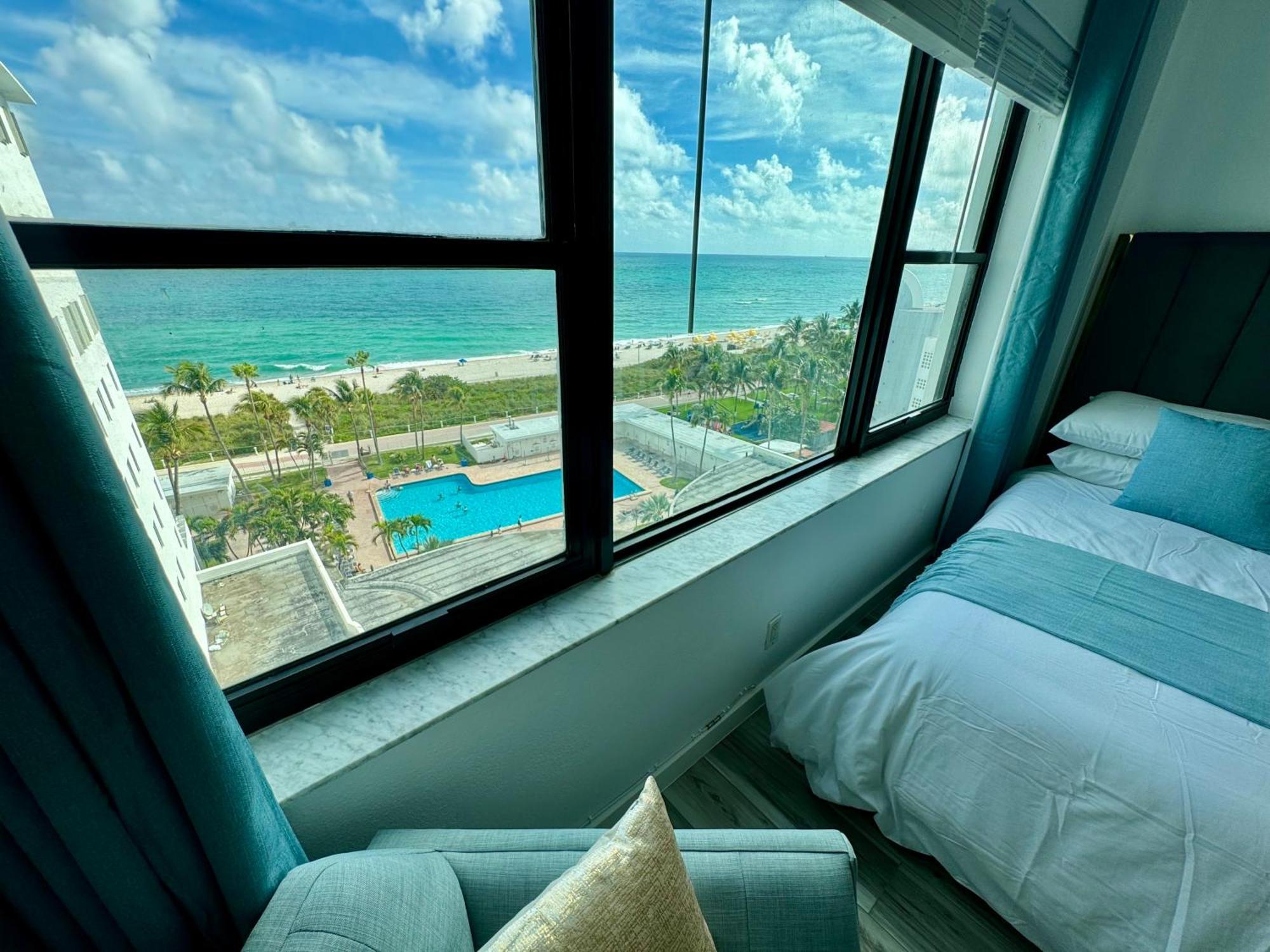 Directly On The Beach With Pool & Ocean View Майами-Бич Экстерьер фото